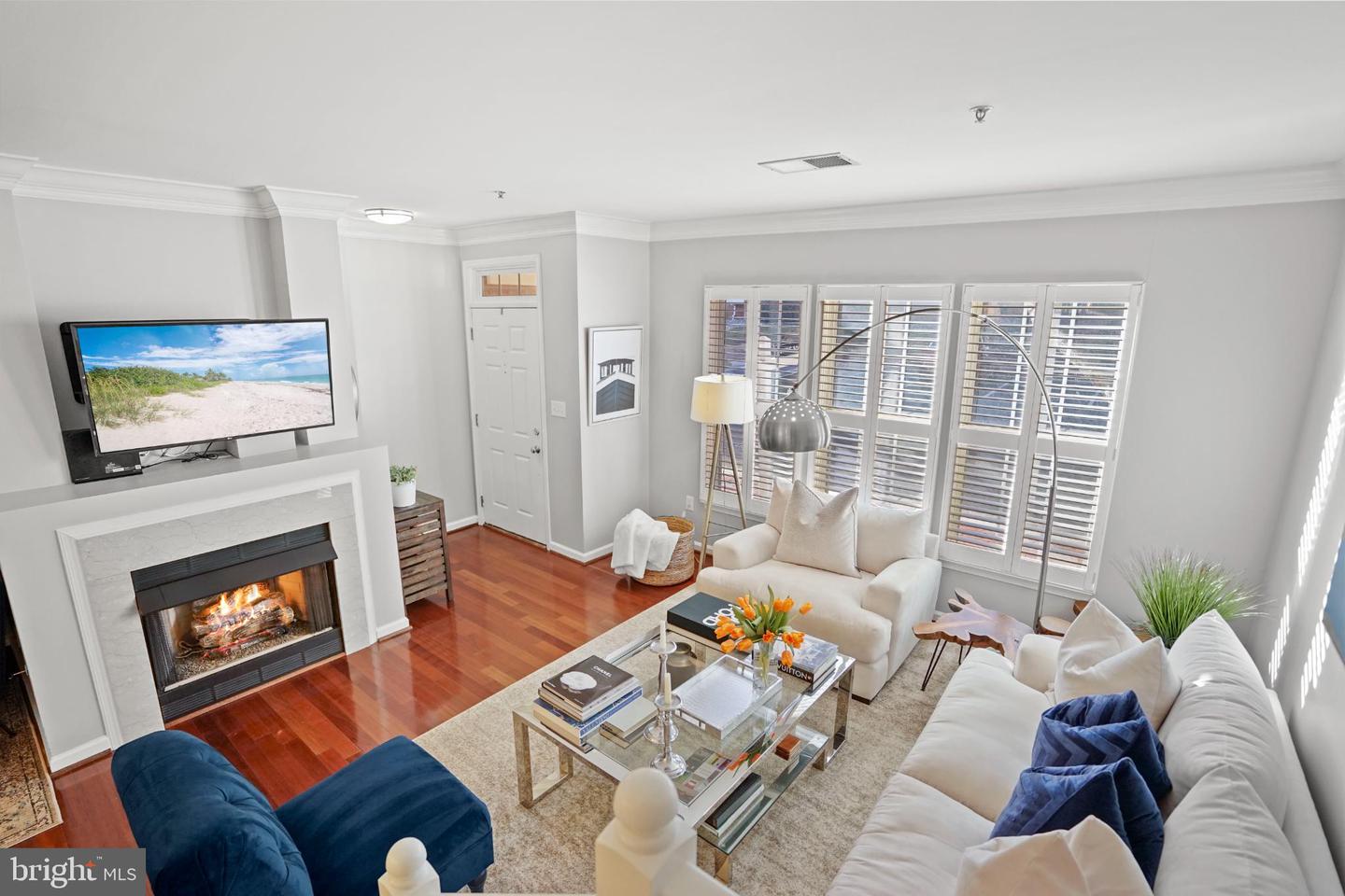 5087 DONOVAN DR, ALEXANDRIA, Virginia 22304, 2 Bedrooms Bedrooms, 5 Rooms Rooms,2 BathroomsBathrooms,Residential,For sale,5087 DONOVAN DR,VAAX2052612 MLS # VAAX2052612 5087 DONOVAN DR, ALEXANDRIA, Virginia 22304, 2 Bedrooms Bedrooms, 5 Rooms Rooms,2 BathroomsBathrooms,Residential,For sale,5087 DONOVAN DR,VAAX2052612 MLS # VAAX2052612