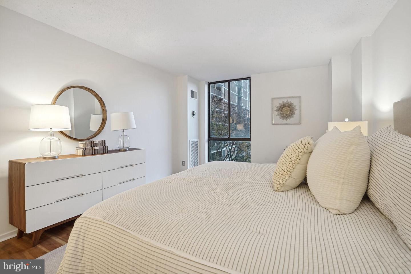 2311 PIMMIT DR #401, FALLS CHURCH, Virginia 22043, 2 Bedrooms Bedrooms, ,2 BathroomsBathrooms,Residential,For sale,2311 PIMMIT DR #401,VAFX2283242 MLS # VAFX2283242