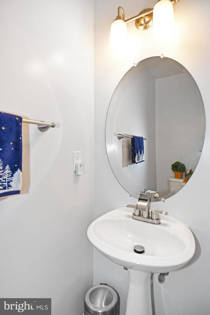 14770 COURTLANDT HEIGHTS RD, WOODBRIDGE, Virginia 22193, 4 Bedrooms Bedrooms, ,3 BathroomsBathrooms,Residential,For sale,14770 COURTLANDT HEIGHTS RD,VAPW2109514 MLS # VAPW2109514