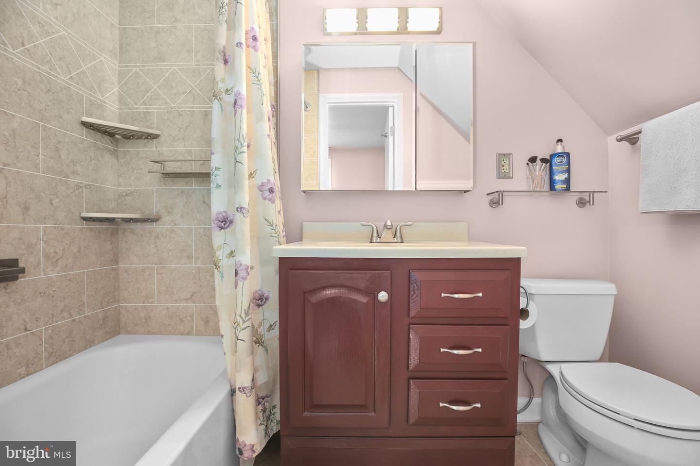 105 JIB DR, STAFFORD, Virginia 22554, 4 Bedrooms Bedrooms, ,2 BathroomsBathrooms,Residential,For sale,105 JIB DR,VAST2044844 MLS # VAST2044844