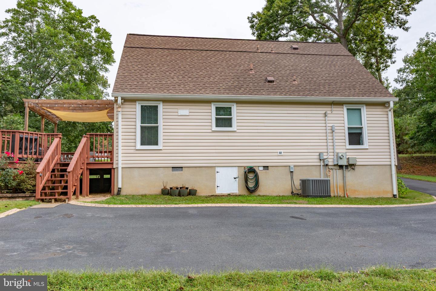 105 JIB DR, STAFFORD, Virginia 22554, 4 Bedrooms Bedrooms, ,2 BathroomsBathrooms,Residential,For sale,105 JIB DR,VAST2044844 MLS # VAST2044844