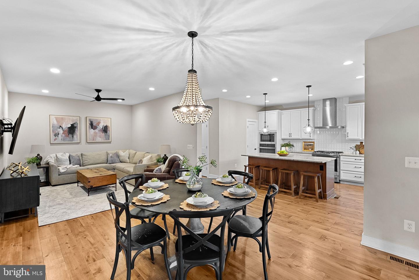 35611 HAMLET CT, ROUND HILL, Virginia 20141, 5 Bedrooms Bedrooms, ,4 BathroomsBathrooms,Residential,For sale,35611 HAMLET CT,VALO2112968 MLS # VALO2112968