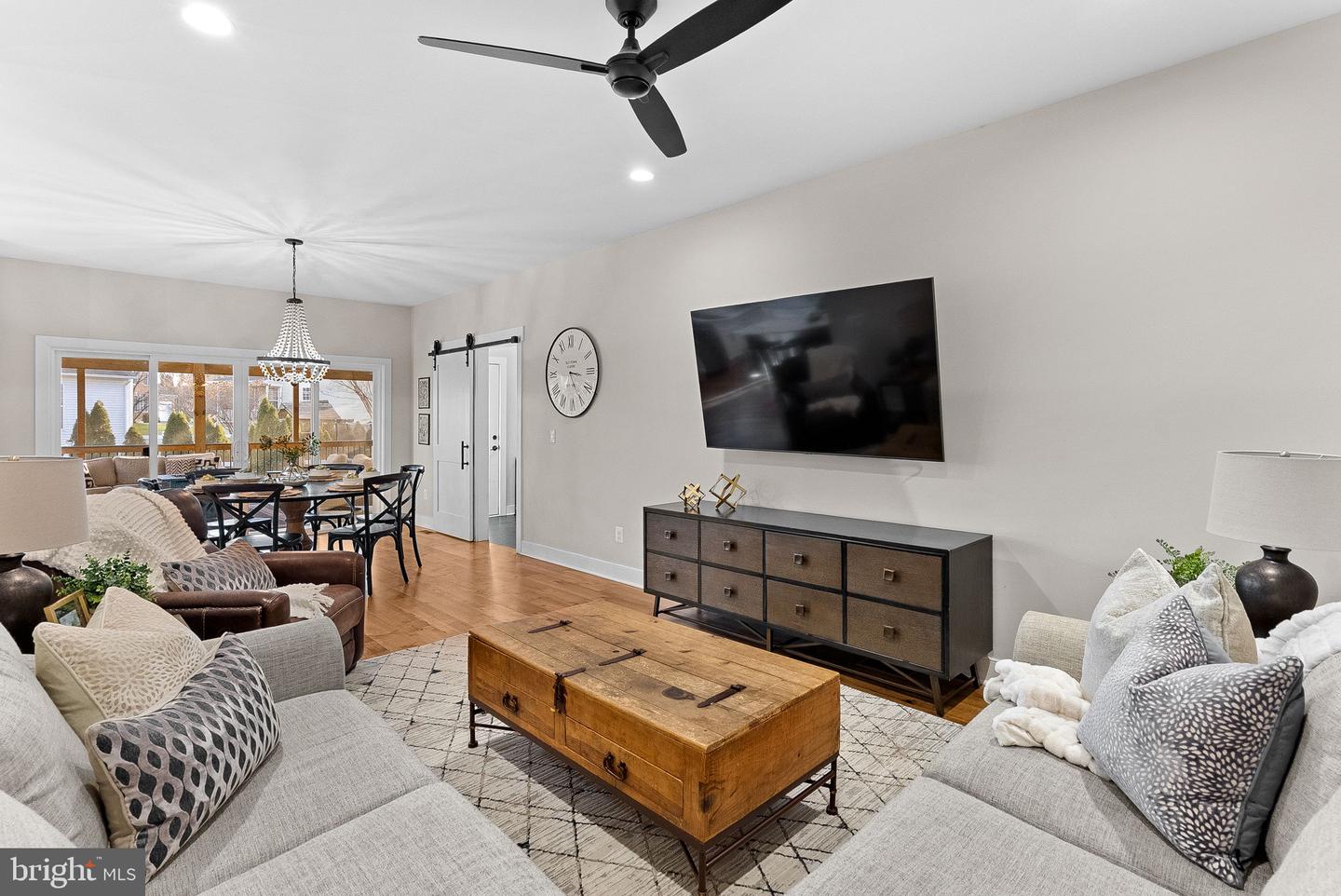 35611 HAMLET CT, ROUND HILL, Virginia 20141, 5 Bedrooms Bedrooms, ,4 BathroomsBathrooms,Residential,For sale,35611 HAMLET CT,VALO2112968 MLS # VALO2112968