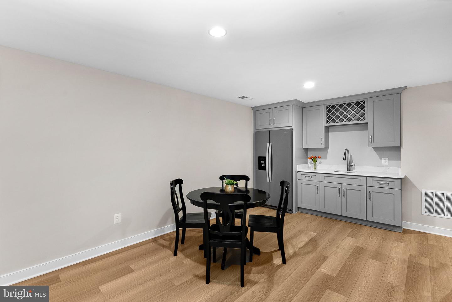 35611 HAMLET CT, ROUND HILL, Virginia 20141, 5 Bedrooms Bedrooms, ,4 BathroomsBathrooms,Residential,For sale,35611 HAMLET CT,VALO2112968 MLS # VALO2112968