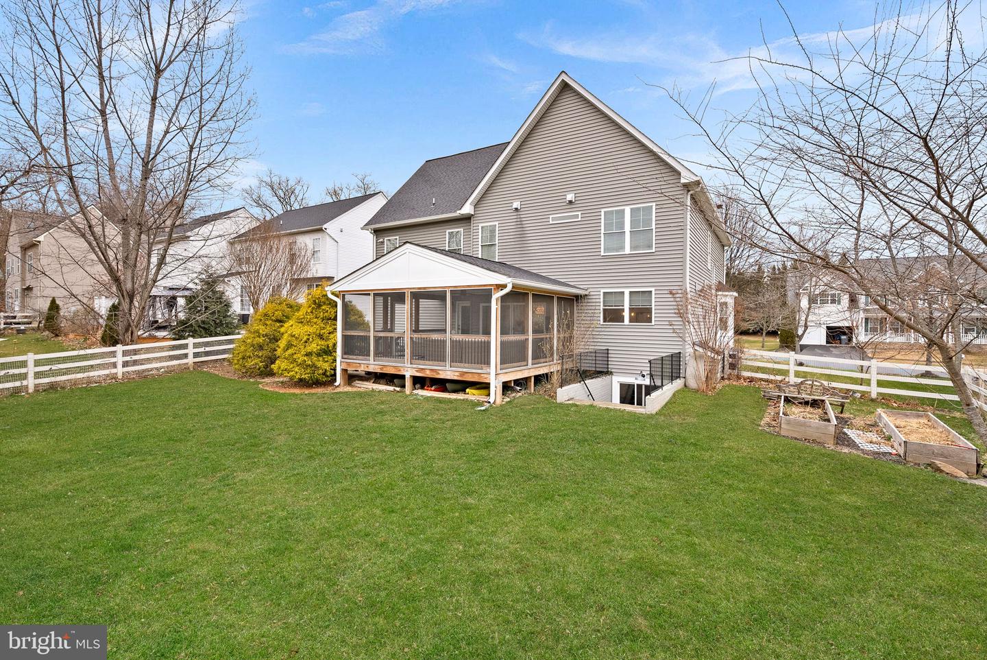 35611 HAMLET CT, ROUND HILL, Virginia 20141, 5 Bedrooms Bedrooms, ,4 BathroomsBathrooms,Residential,For sale,35611 HAMLET CT,VALO2112968 MLS # VALO2112968