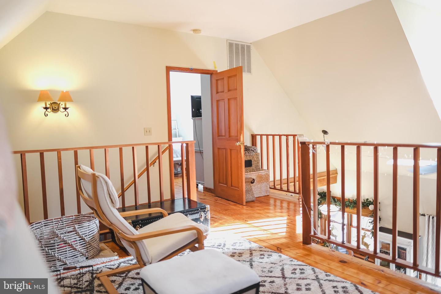 37844 NICEWARNER LN, LOVETTSVILLE, Virginia 20180, 3 Bedrooms Bedrooms, ,3 BathroomsBathrooms,Residential,For sale,37844 NICEWARNER LN,VALO2112980 MLS # VALO2112980