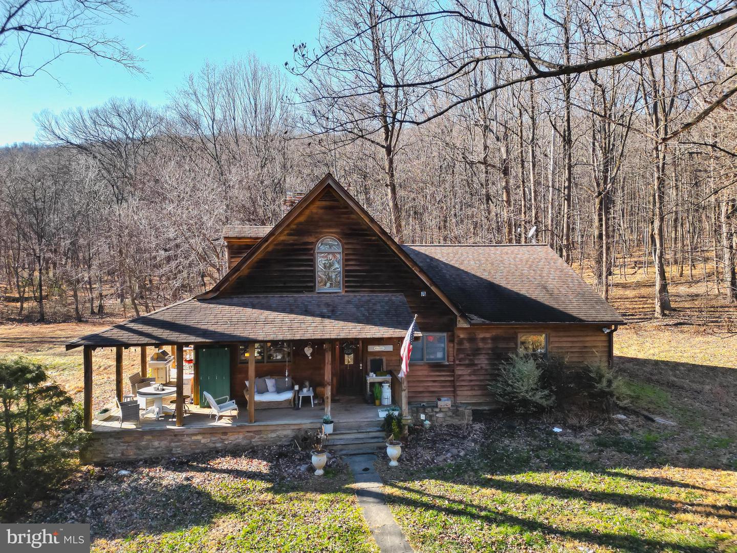 37844 NICEWARNER LN, LOVETTSVILLE, Virginia 20180, 3 Bedrooms Bedrooms, ,3 BathroomsBathrooms,Residential,For sale,37844 NICEWARNER LN,VALO2112980 MLS # VALO2112980