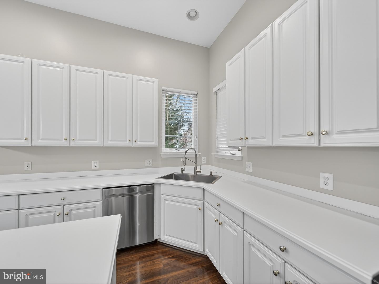 12590 GARRY GLEN DR, BRISTOW, Virginia 20136, 4 Bedrooms Bedrooms, 13 Rooms Rooms,3 BathroomsBathrooms,Residential,For sale,12590 GARRY GLEN DR,VAPW2109530 MLS # VAPW2109530