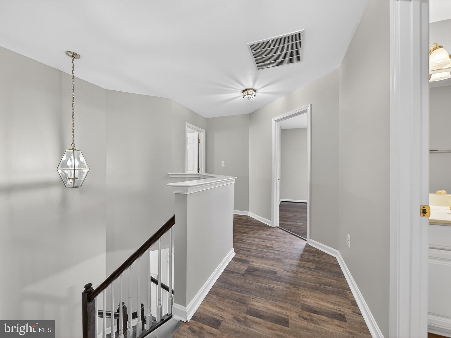 12590 GARRY GLEN DR, BRISTOW, Virginia 20136, 4 Bedrooms Bedrooms, 13 Rooms Rooms,3 BathroomsBathrooms,Residential,For sale,12590 GARRY GLEN DR,VAPW2109530 MLS # VAPW2109530