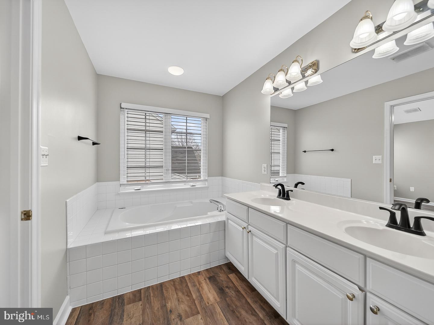 12590 GARRY GLEN DR, BRISTOW, Virginia 20136, 4 Bedrooms Bedrooms, 13 Rooms Rooms,3 BathroomsBathrooms,Residential,For sale,12590 GARRY GLEN DR,VAPW2109530 MLS # VAPW2109530