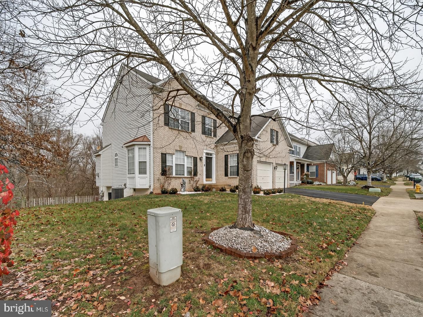 12590 GARRY GLEN DR, BRISTOW, Virginia 20136, 4 Bedrooms Bedrooms, 13 Rooms Rooms,3 BathroomsBathrooms,Residential,For sale,12590 GARRY GLEN DR,VAPW2109530 MLS # VAPW2109530