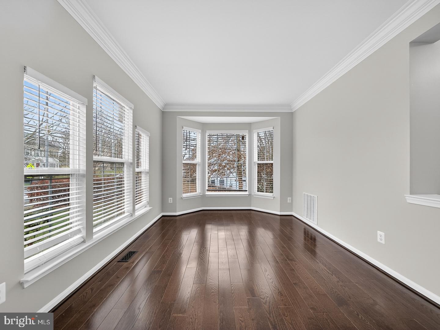 12590 GARRY GLEN DR, BRISTOW, Virginia 20136, 4 Bedrooms Bedrooms, 13 Rooms Rooms,3 BathroomsBathrooms,Residential,For sale,12590 GARRY GLEN DR,VAPW2109530 MLS # VAPW2109530