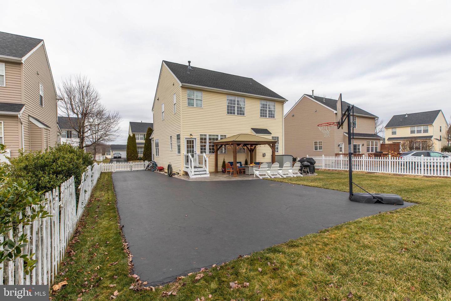 9505 GRADY POND WAY, BRISTOW, Virginia 20136, 4 Bedrooms Bedrooms, 8 Rooms Rooms,2 BathroomsBathrooms,Residential,For sale,9505 GRADY POND WAY,VAPW2109384 MLS # VAPW2109384