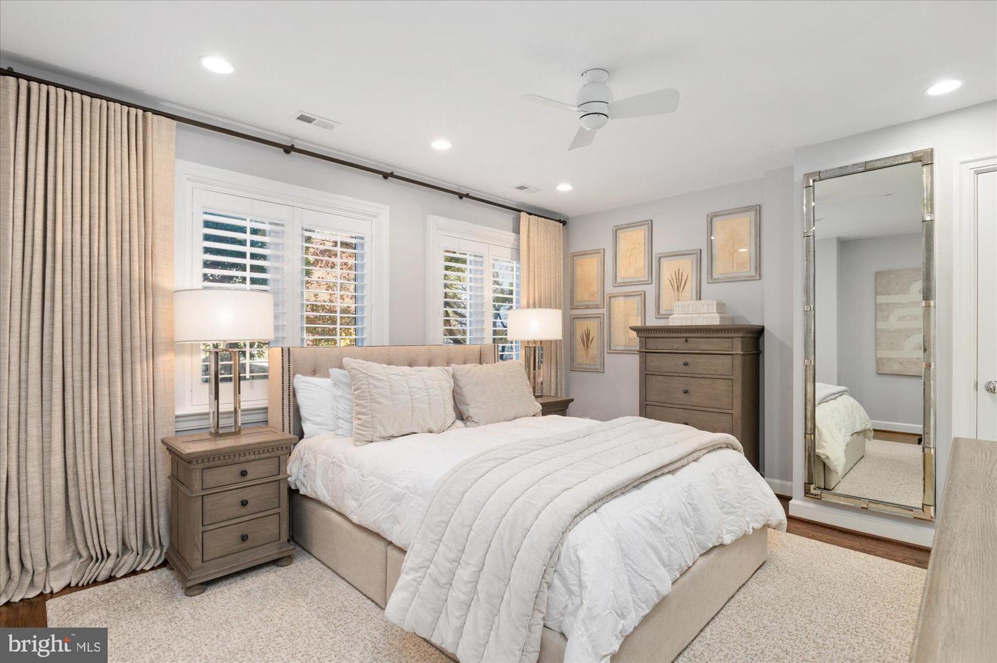 1238 ETON CT NW #T17, WASHINGTON, District Of Columbia 20007, 3 Bedrooms Bedrooms, ,2 BathroomsBathrooms,Residential,For sale,1238 ETON CT NW #T17,DCDC2235480 MLS # DCDC2235480