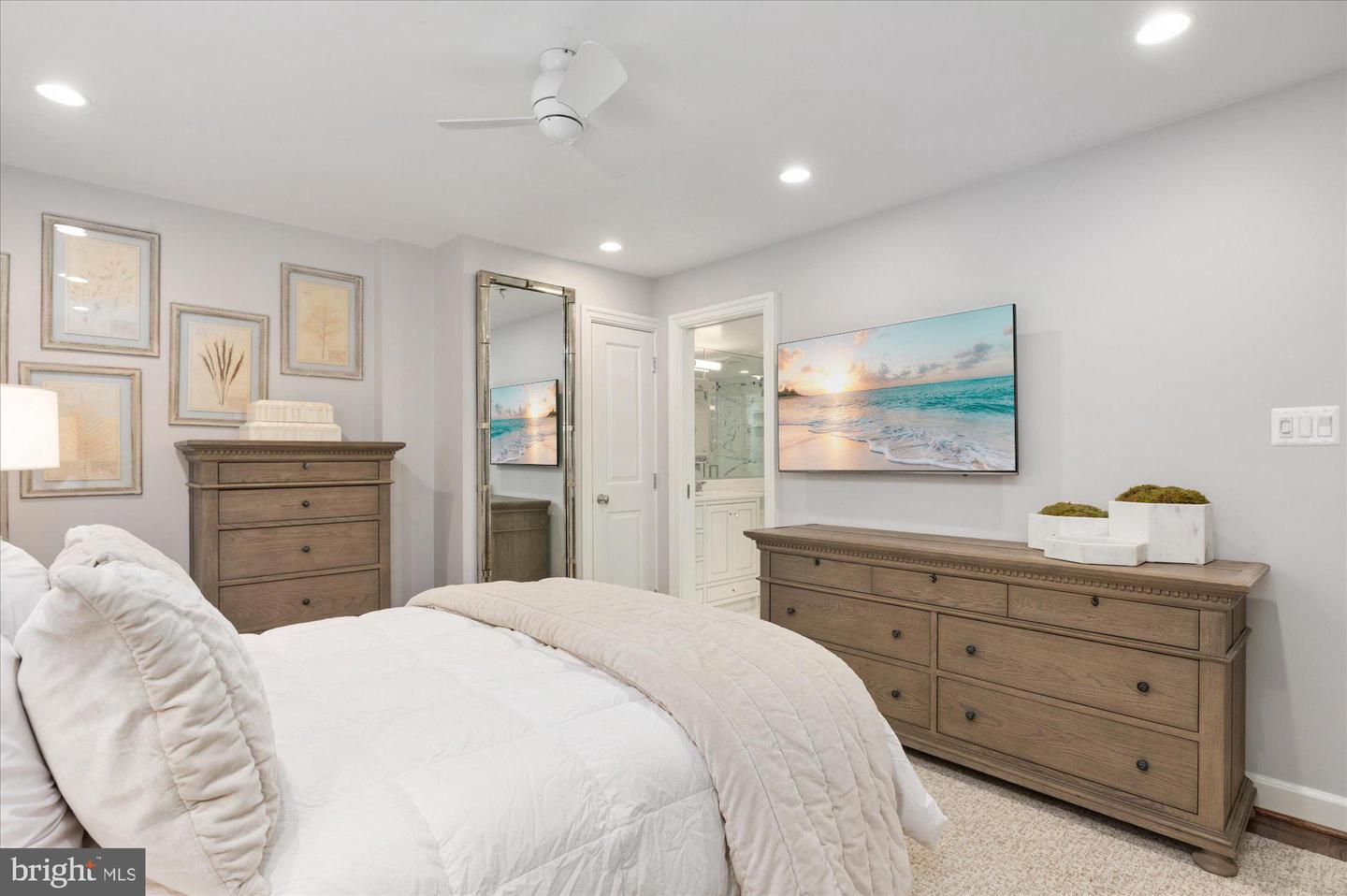 1238 ETON CT NW #T17, WASHINGTON, District Of Columbia 20007, 3 Bedrooms Bedrooms, ,2 BathroomsBathrooms,Residential,For sale,1238 ETON CT NW #T17,DCDC2235480 MLS # DCDC2235480