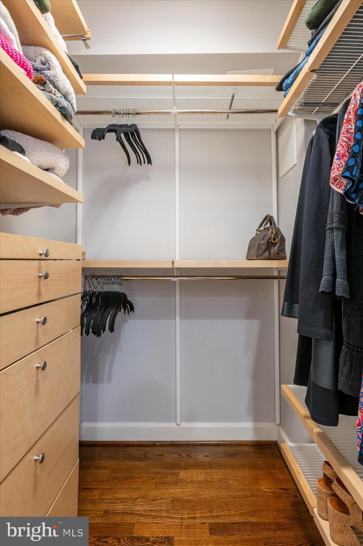 1238 ETON CT NW #T17, WASHINGTON, District Of Columbia 20007, 3 Bedrooms Bedrooms, ,2 BathroomsBathrooms,Residential,For sale,1238 ETON CT NW #T17,DCDC2235480 MLS # DCDC2235480