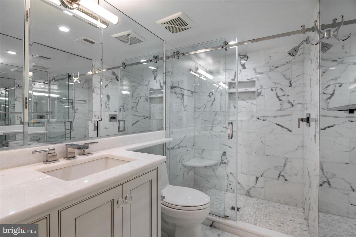 1238 ETON CT NW #T17, WASHINGTON, District Of Columbia 20007, 3 Bedrooms Bedrooms, ,2 BathroomsBathrooms,Residential,For sale,1238 ETON CT NW #T17,DCDC2235480 MLS # DCDC2235480