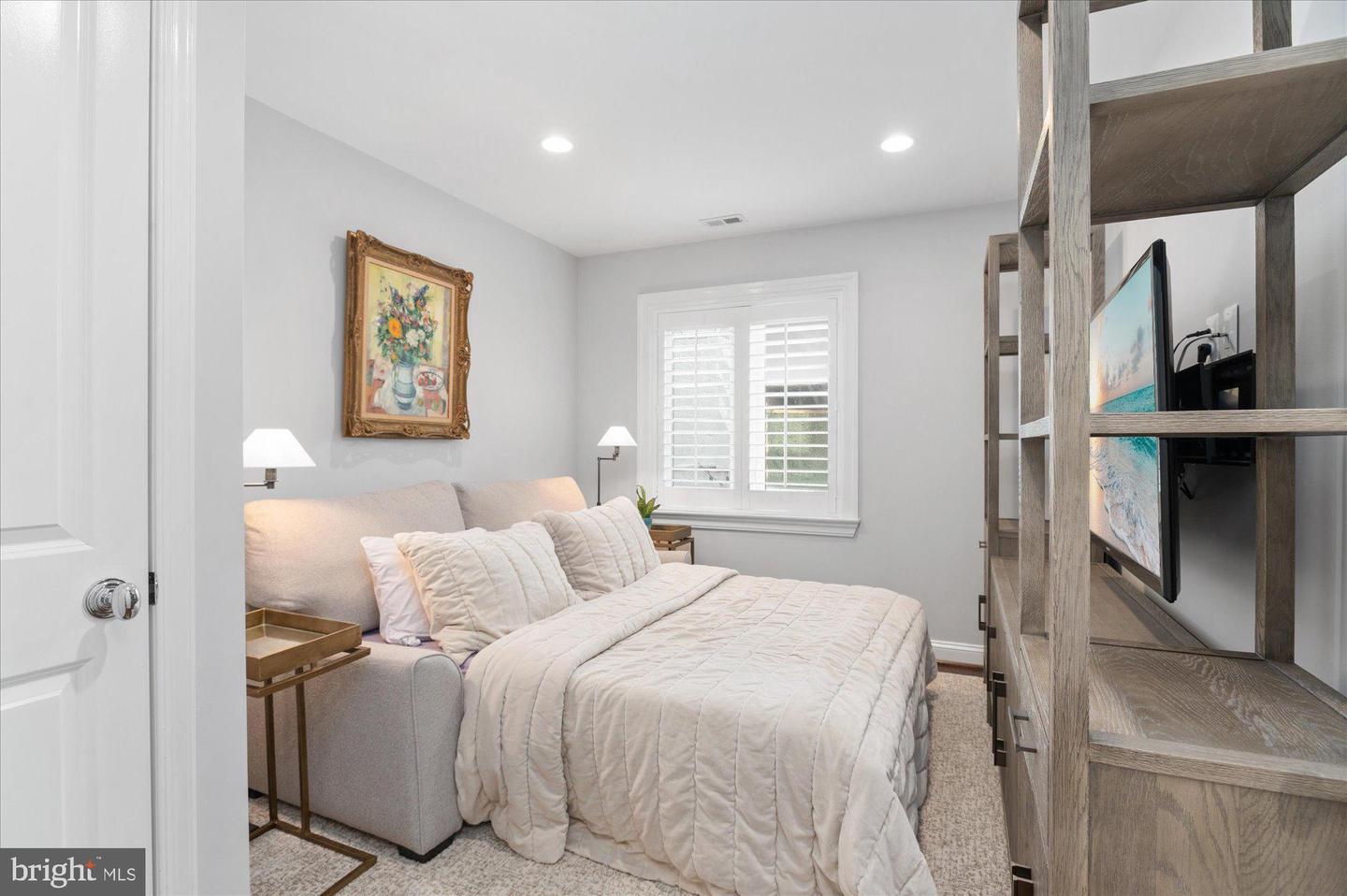 1238 ETON CT NW #T17, WASHINGTON, District Of Columbia 20007, 3 Bedrooms Bedrooms, ,2 BathroomsBathrooms,Residential,For sale,1238 ETON CT NW #T17,DCDC2235480 MLS # DCDC2235480