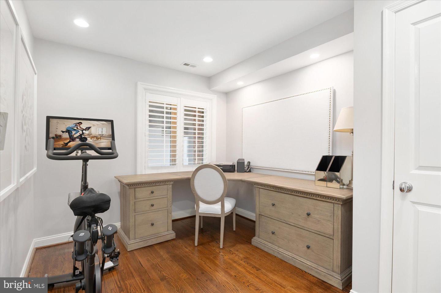 1238 ETON CT NW #T17, WASHINGTON, District Of Columbia 20007, 3 Bedrooms Bedrooms, ,2 BathroomsBathrooms,Residential,For sale,1238 ETON CT NW #T17,DCDC2235480 MLS # DCDC2235480