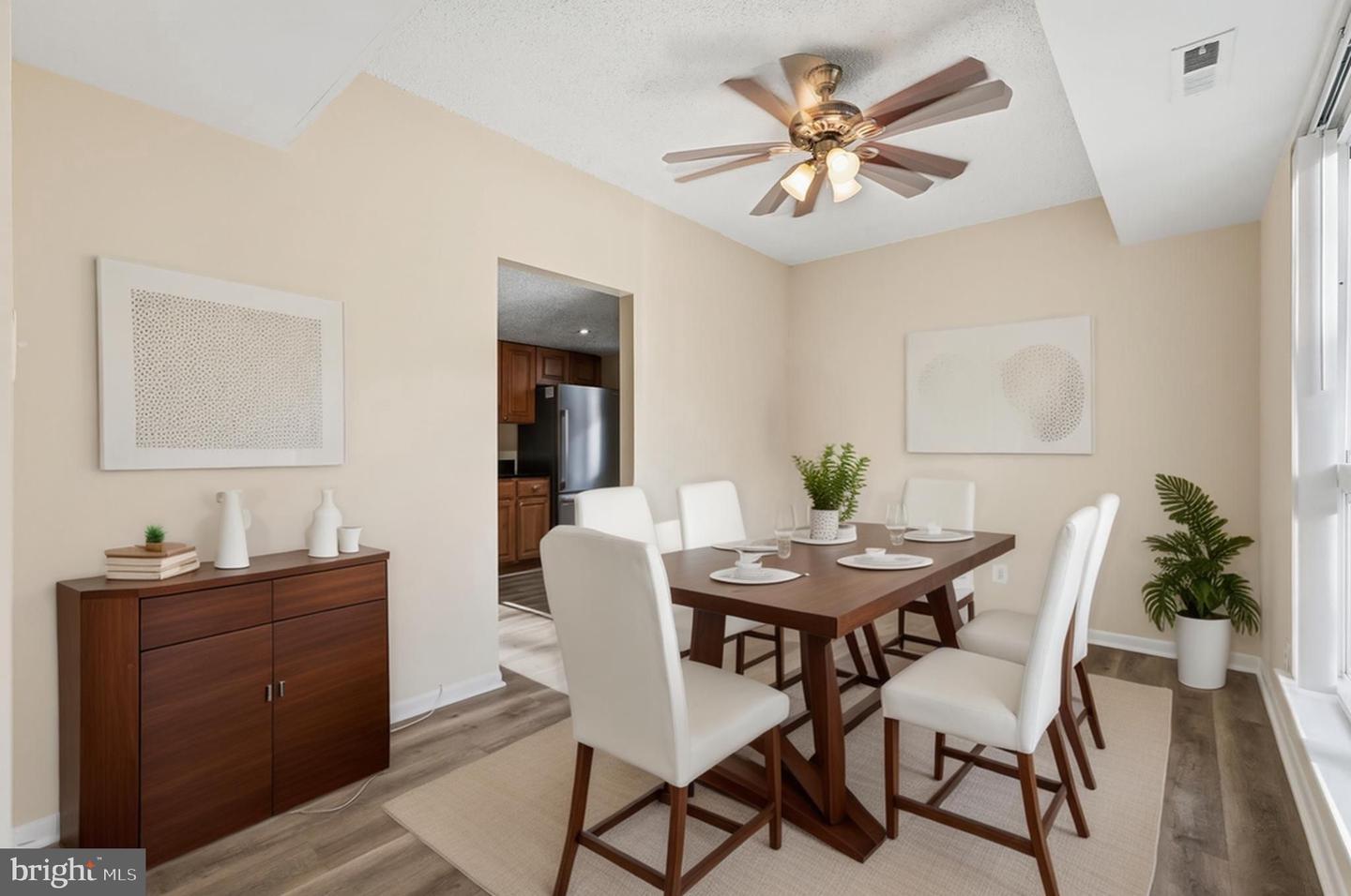 11807 BRETON CT #2B, RESTON, Virginia 20191, 2 Bedrooms Bedrooms, 7 Rooms Rooms,1 BathroomBathrooms,Residential,For sale,11807 BRETON CT #2B,VAFX2282990 MLS # VAFX2282990