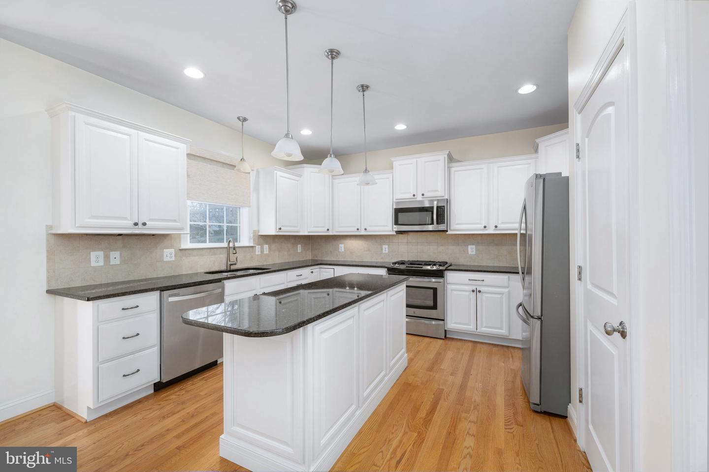 16199 SHEFFIELD DR, DUMFRIES, Virginia 22025, 4 Bedrooms Bedrooms, 12 Rooms Rooms,3 BathroomsBathrooms,Residential,For sale,16199 SHEFFIELD DR,VAPW2109406 MLS # VAPW2109406