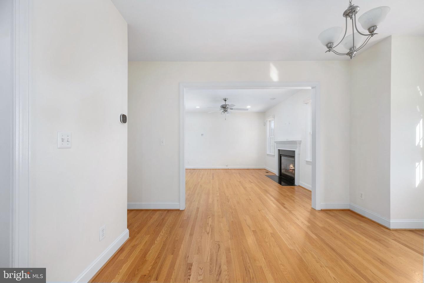 16199 SHEFFIELD DR, DUMFRIES, Virginia 22025, 4 Bedrooms Bedrooms, 12 Rooms Rooms,3 BathroomsBathrooms,Residential,For sale,16199 SHEFFIELD DR,VAPW2109406 MLS # VAPW2109406