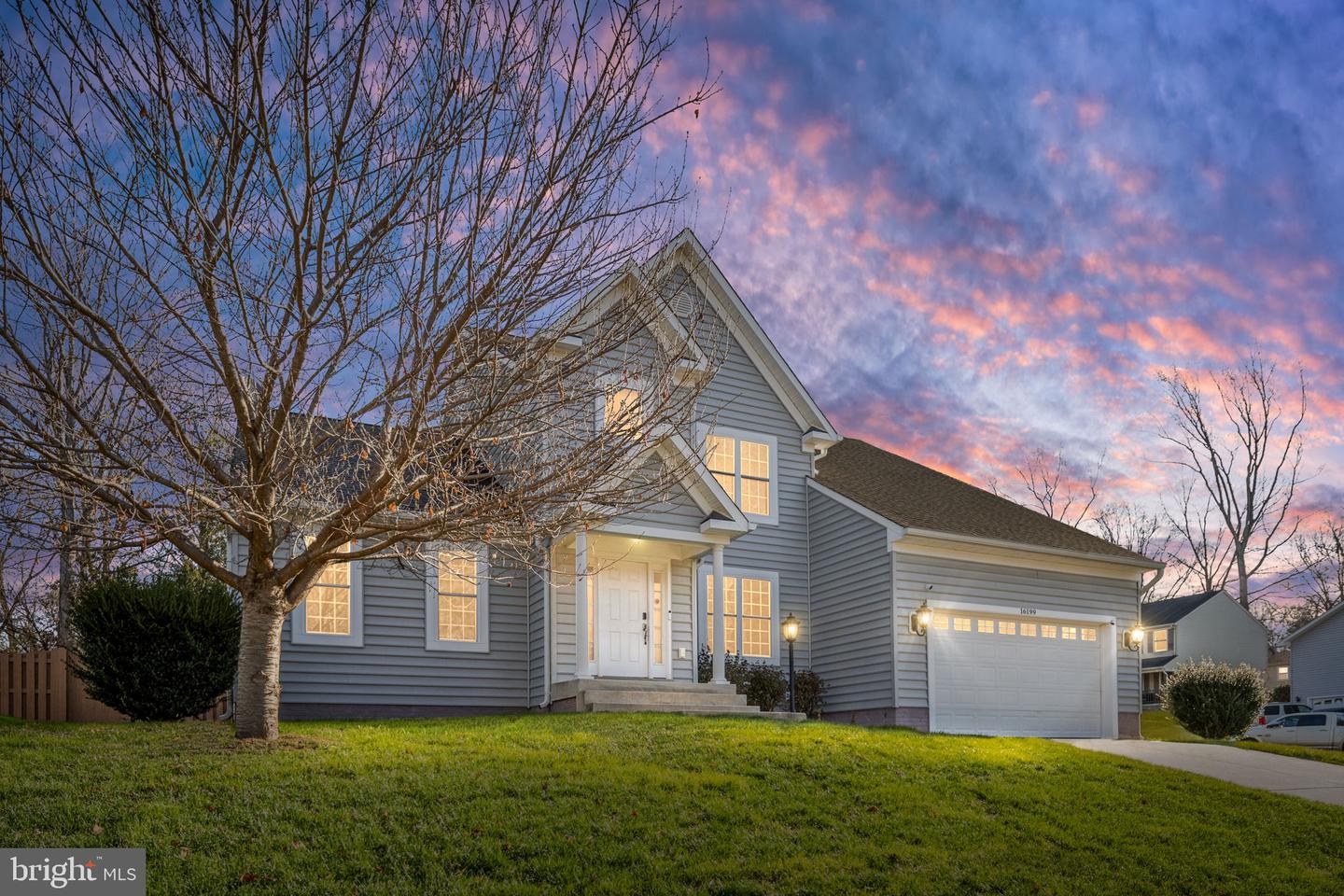 16199 SHEFFIELD DR, DUMFRIES, Virginia 22025, 4 Bedrooms Bedrooms, 12 Rooms Rooms,3 BathroomsBathrooms,Residential,For sale,16199 SHEFFIELD DR,VAPW2109406 MLS # VAPW2109406