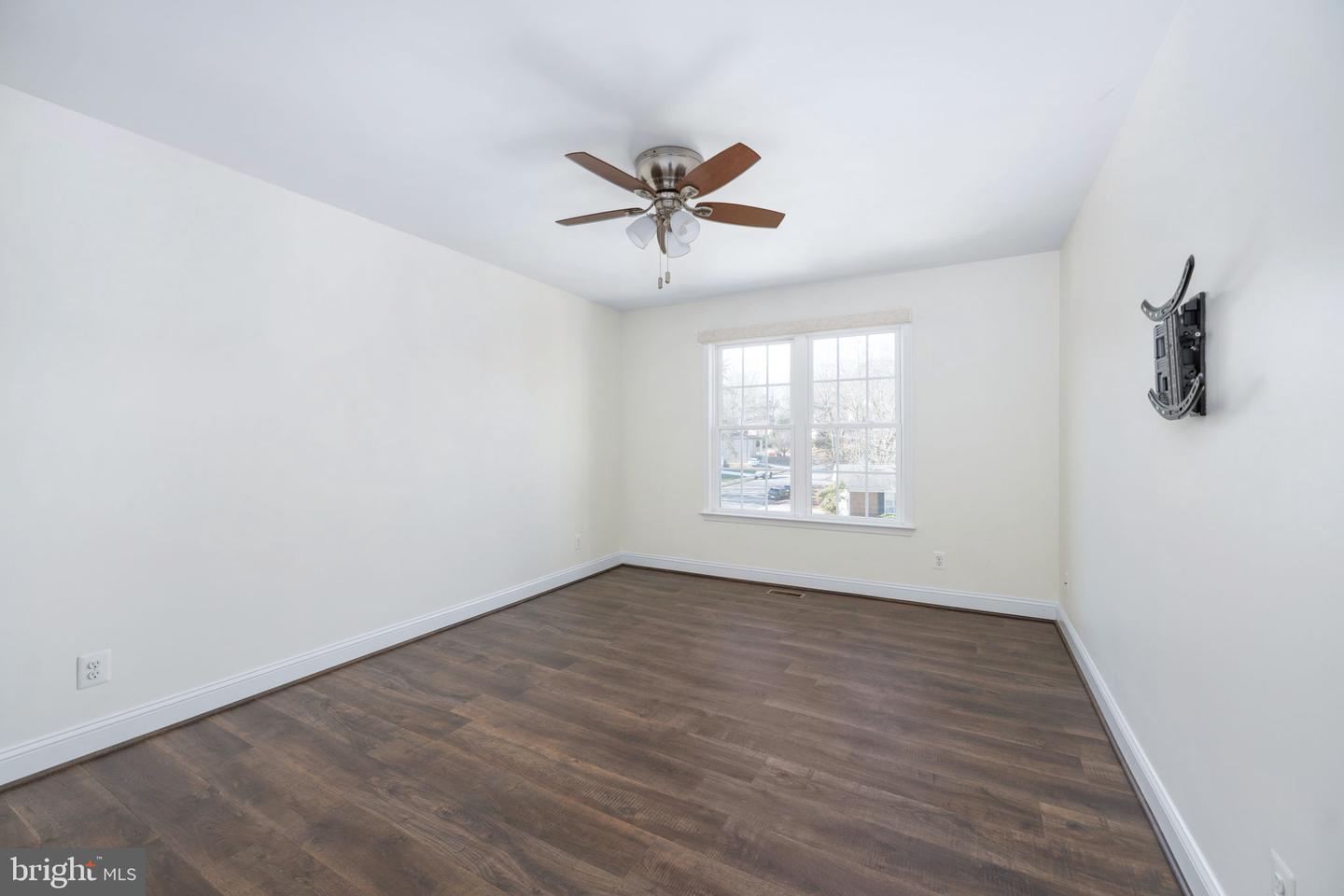 16199 SHEFFIELD DR, DUMFRIES, Virginia 22025, 4 Bedrooms Bedrooms, 12 Rooms Rooms,3 BathroomsBathrooms,Residential,For sale,16199 SHEFFIELD DR,VAPW2109406 MLS # VAPW2109406