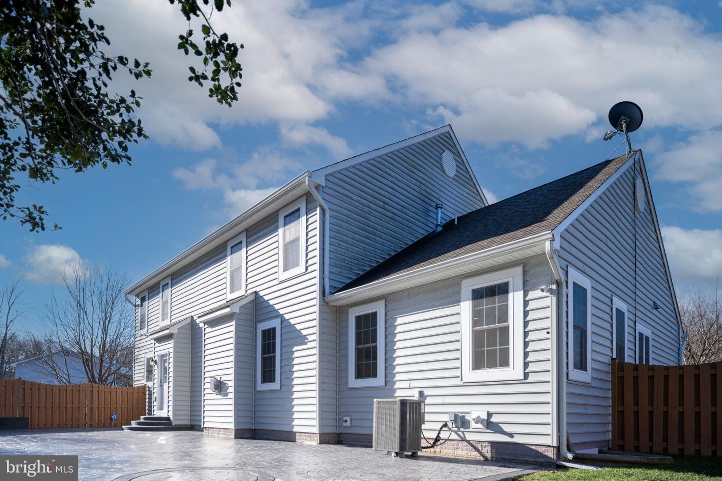 16199 SHEFFIELD DR, DUMFRIES, Virginia 22025, 4 Bedrooms Bedrooms, 12 Rooms Rooms,3 BathroomsBathrooms,Residential,For sale,16199 SHEFFIELD DR,VAPW2109406 MLS # VAPW2109406