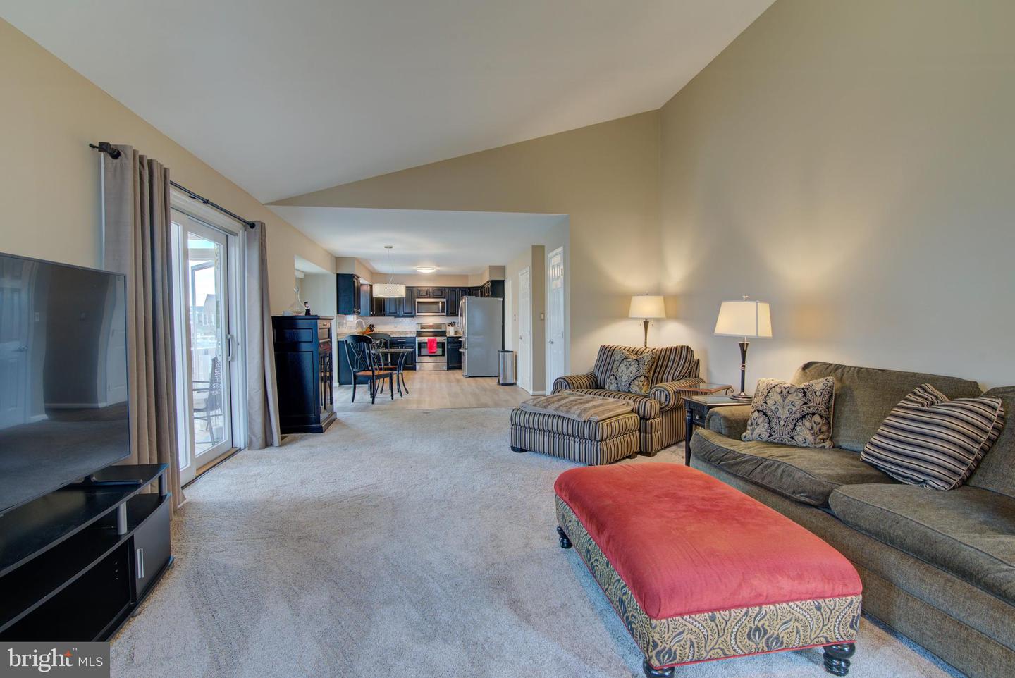 17372 HILLTOP DR, PURCELLVILLE, Virginia 20132, 4 Bedrooms Bedrooms, ,3 BathroomsBathrooms,Residential,For sale,17372 HILLTOP DR,VALO2112594 MLS # VALO2112594