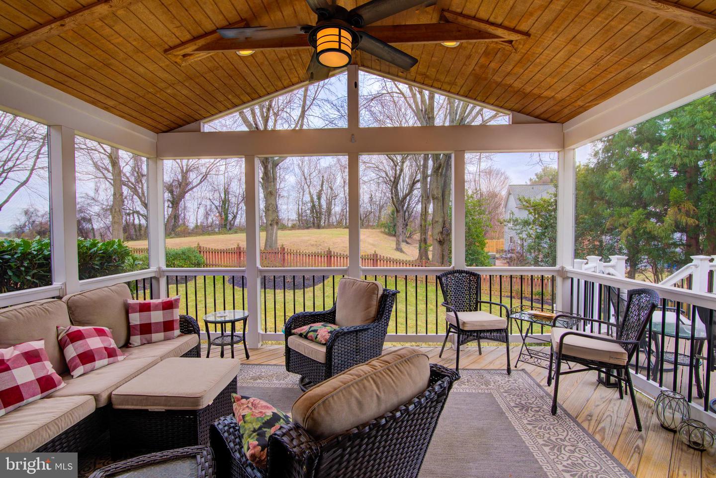 17372 HILLTOP DR, PURCELLVILLE, Virginia 20132, 4 Bedrooms Bedrooms, ,3 BathroomsBathrooms,Residential,For sale,17372 HILLTOP DR,VALO2112594 MLS # VALO2112594