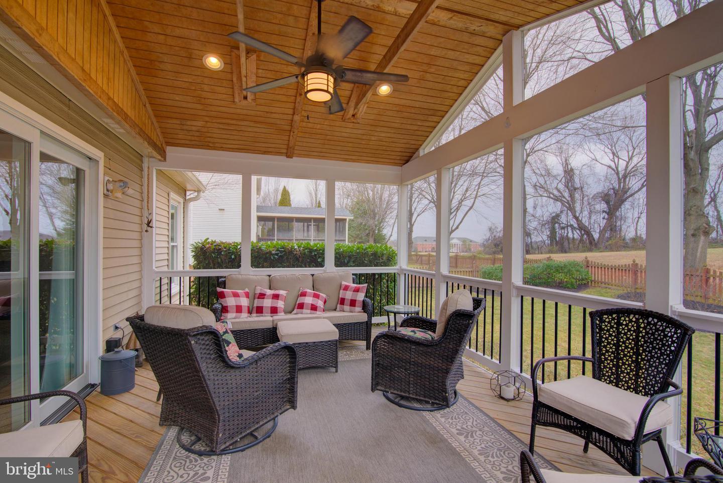 17372 HILLTOP DR, PURCELLVILLE, Virginia 20132, 4 Bedrooms Bedrooms, ,3 BathroomsBathrooms,Residential,For sale,17372 HILLTOP DR,VALO2112594 MLS # VALO2112594