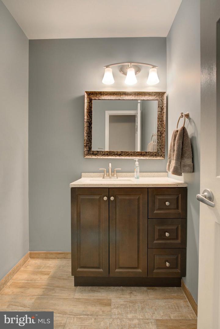 17372 HILLTOP DR, PURCELLVILLE, Virginia 20132, 4 Bedrooms Bedrooms, ,3 BathroomsBathrooms,Residential,For sale,17372 HILLTOP DR,VALO2112594 MLS # VALO2112594