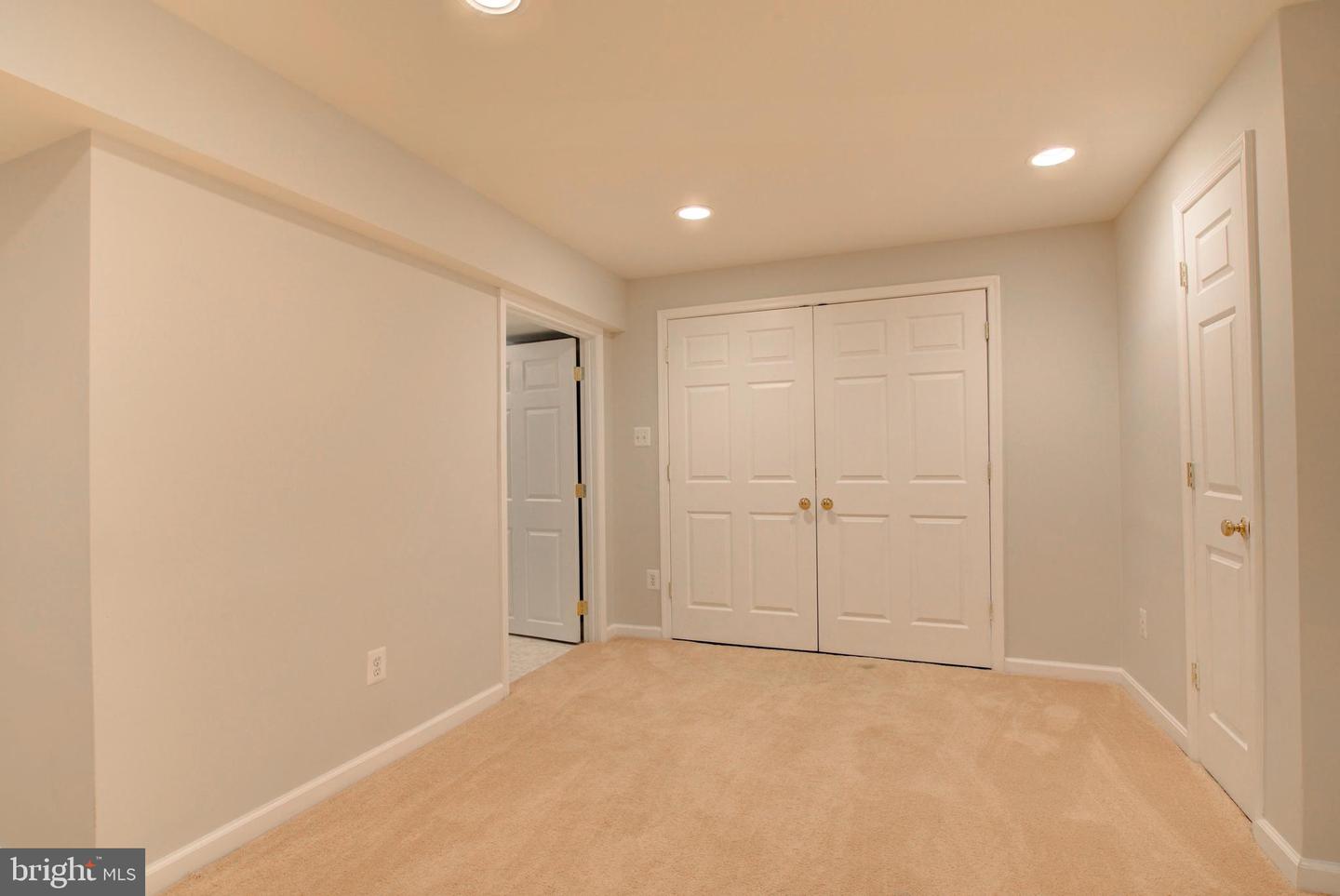 17372 HILLTOP DR, PURCELLVILLE, Virginia 20132, 4 Bedrooms Bedrooms, ,3 BathroomsBathrooms,Residential,For sale,17372 HILLTOP DR,VALO2112594 MLS # VALO2112594