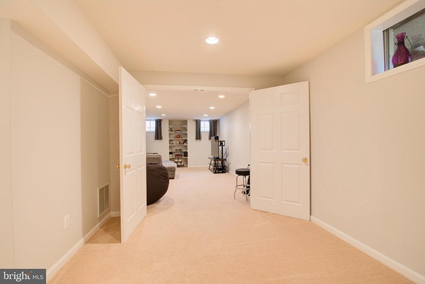 17372 HILLTOP DR, PURCELLVILLE, Virginia 20132, 4 Bedrooms Bedrooms, ,3 BathroomsBathrooms,Residential,For sale,17372 HILLTOP DR,VALO2112594 MLS # VALO2112594