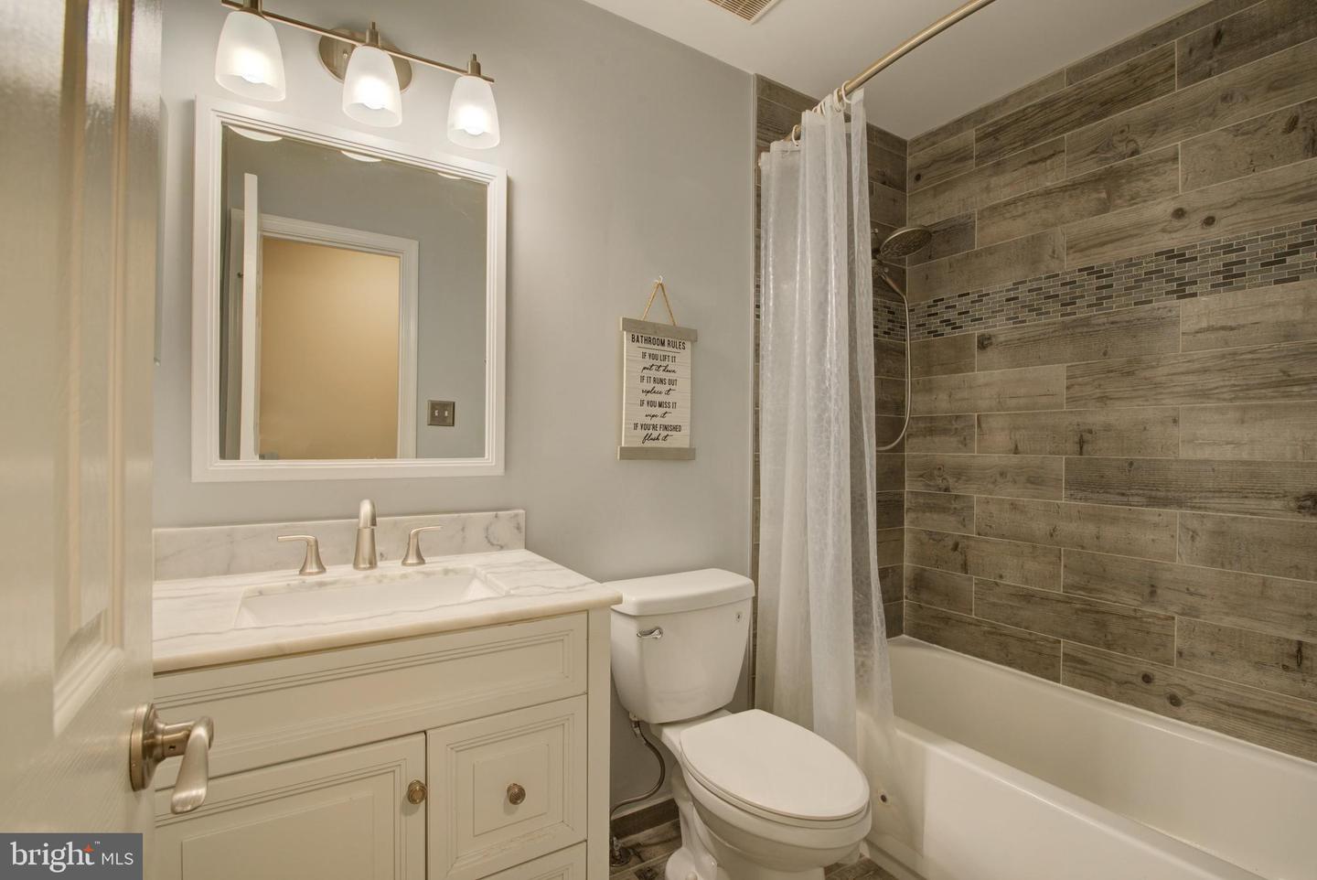 17372 HILLTOP DR, PURCELLVILLE, Virginia 20132, 4 Bedrooms Bedrooms, ,3 BathroomsBathrooms,Residential,For sale,17372 HILLTOP DR,VALO2112594 MLS # VALO2112594