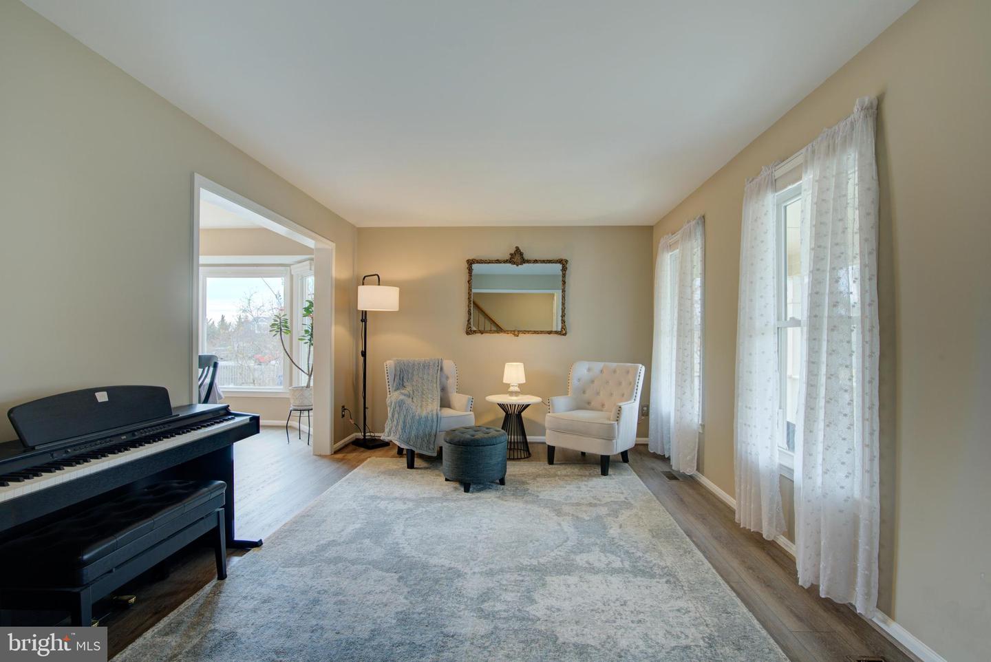 17372 HILLTOP DR, PURCELLVILLE, Virginia 20132, 4 Bedrooms Bedrooms, ,3 BathroomsBathrooms,Residential,For sale,17372 HILLTOP DR,VALO2112594 MLS # VALO2112594