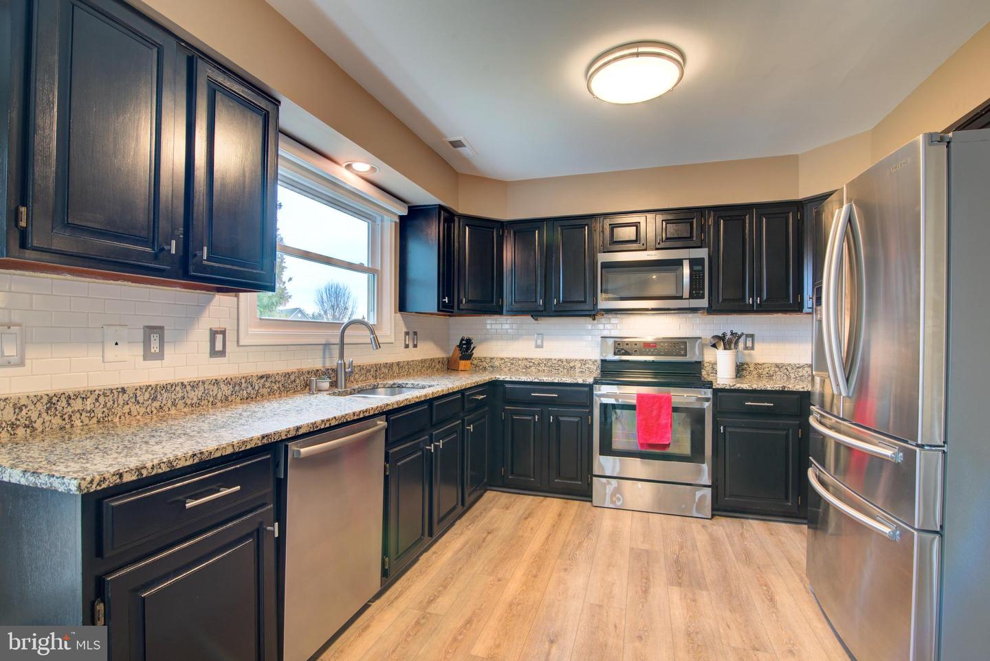 17372 HILLTOP DR, PURCELLVILLE, Virginia 20132, 4 Bedrooms Bedrooms, ,3 BathroomsBathrooms,Residential,For sale,17372 HILLTOP DR,VALO2112594 MLS # VALO2112594