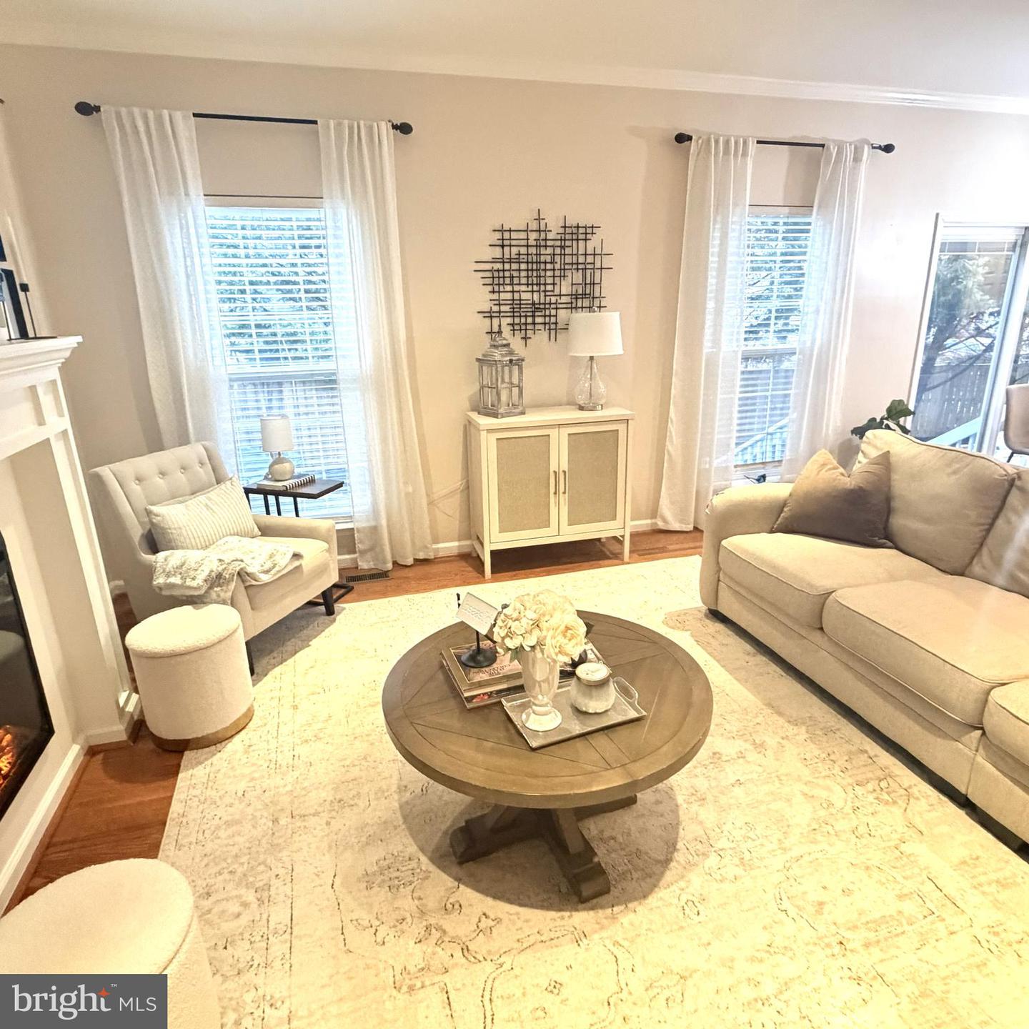 11998 YOUNGTREE CT, BRISTOW, Virginia 20136, 4 Bedrooms Bedrooms, ,3 BathroomsBathrooms,Residential,For sale,11998 YOUNGTREE CT,VAPW2109418 MLS # VAPW2109418