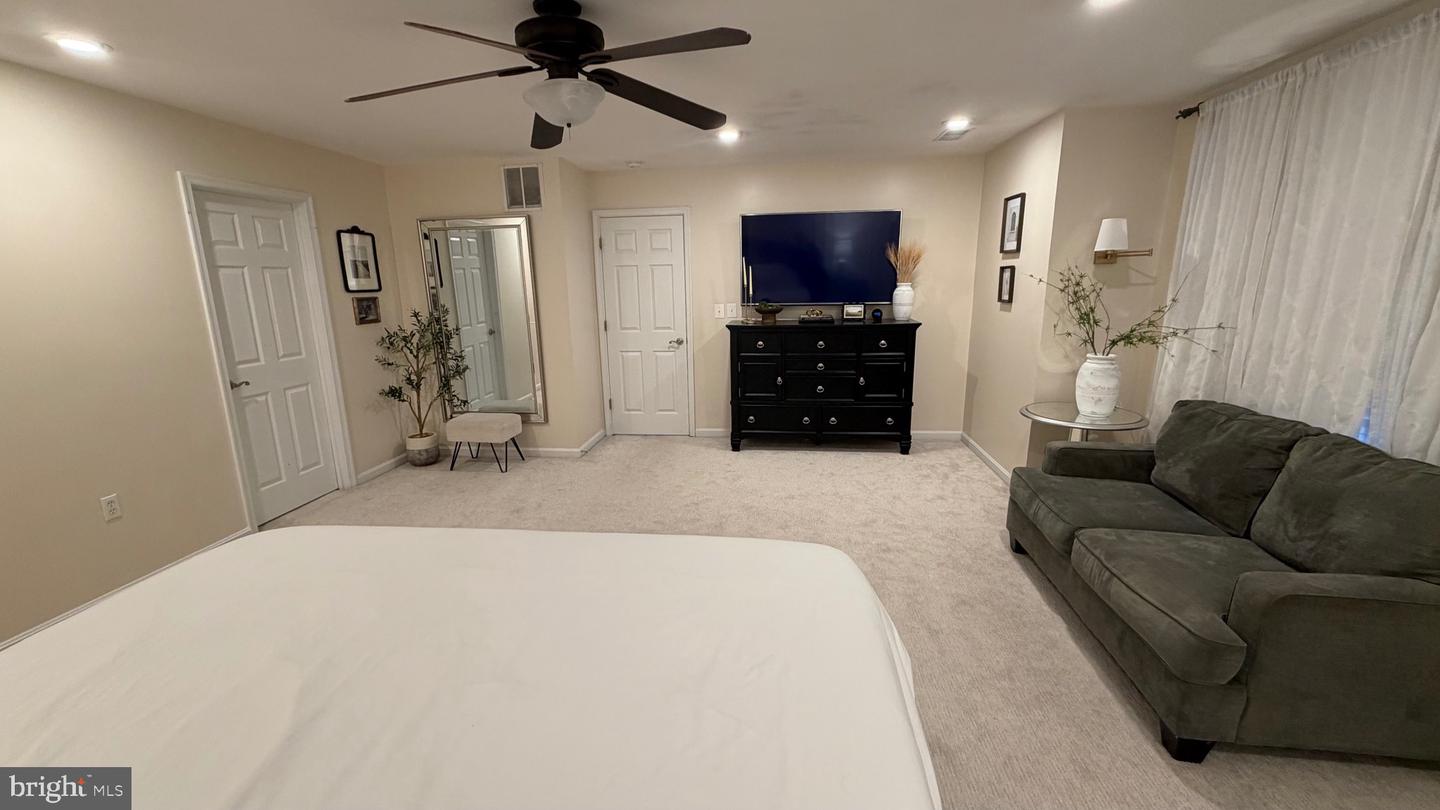 11998 YOUNGTREE CT, BRISTOW, Virginia 20136, 4 Bedrooms Bedrooms, ,3 BathroomsBathrooms,Residential,For sale,11998 YOUNGTREE CT,VAPW2109418 MLS # VAPW2109418