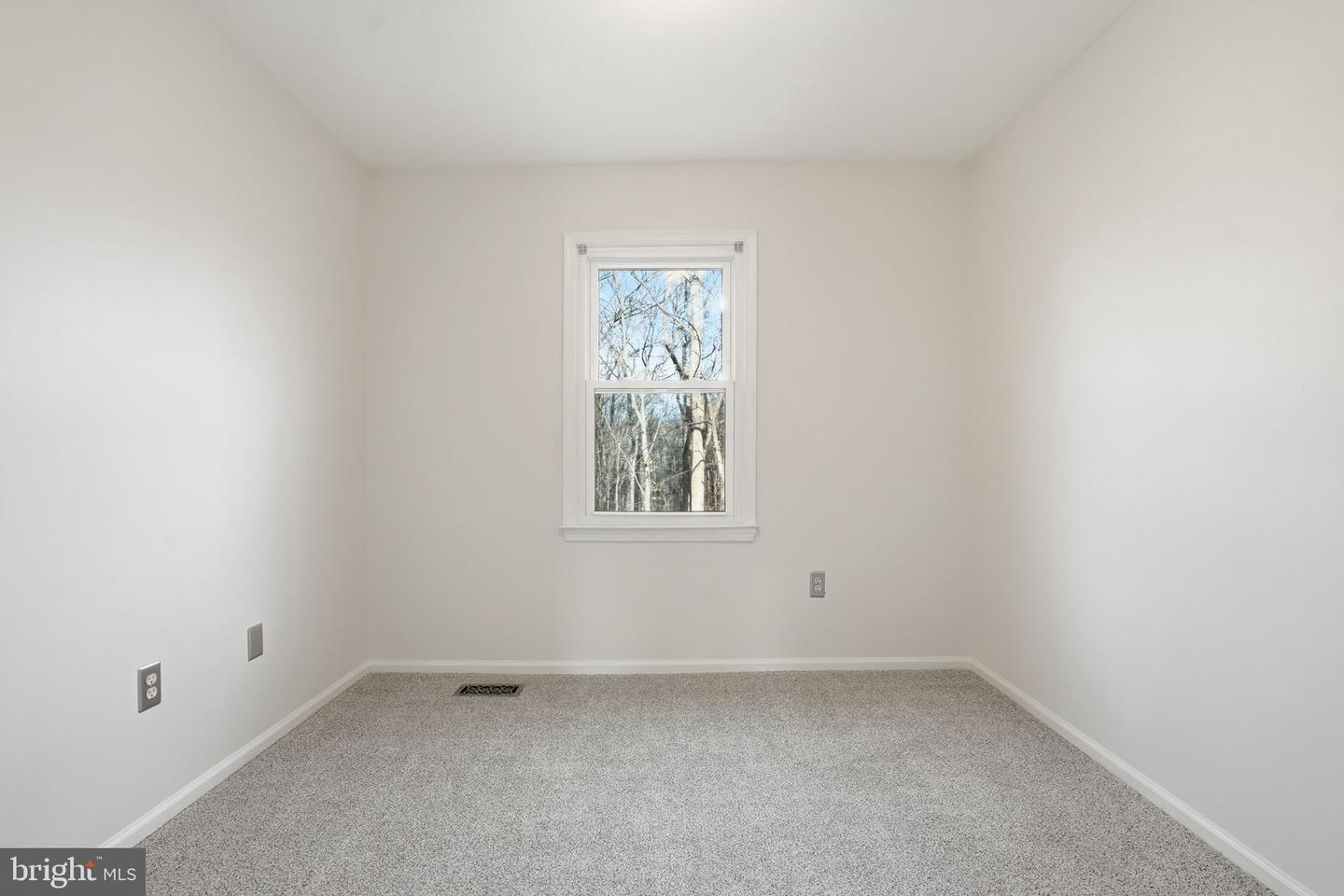 7900 FOREST PATH WAY, SPRINGFIELD, Virginia 22153, 3 Bedrooms Bedrooms, ,3 BathroomsBathrooms,Residential,For sale,7900 FOREST PATH WAY,VAFX2283086 MLS # VAFX2283086