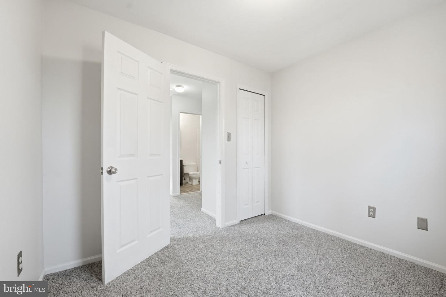 7900 FOREST PATH WAY, SPRINGFIELD, Virginia 22153, 3 Bedrooms Bedrooms, ,3 BathroomsBathrooms,Residential,For sale,7900 FOREST PATH WAY,VAFX2283086 MLS # VAFX2283086