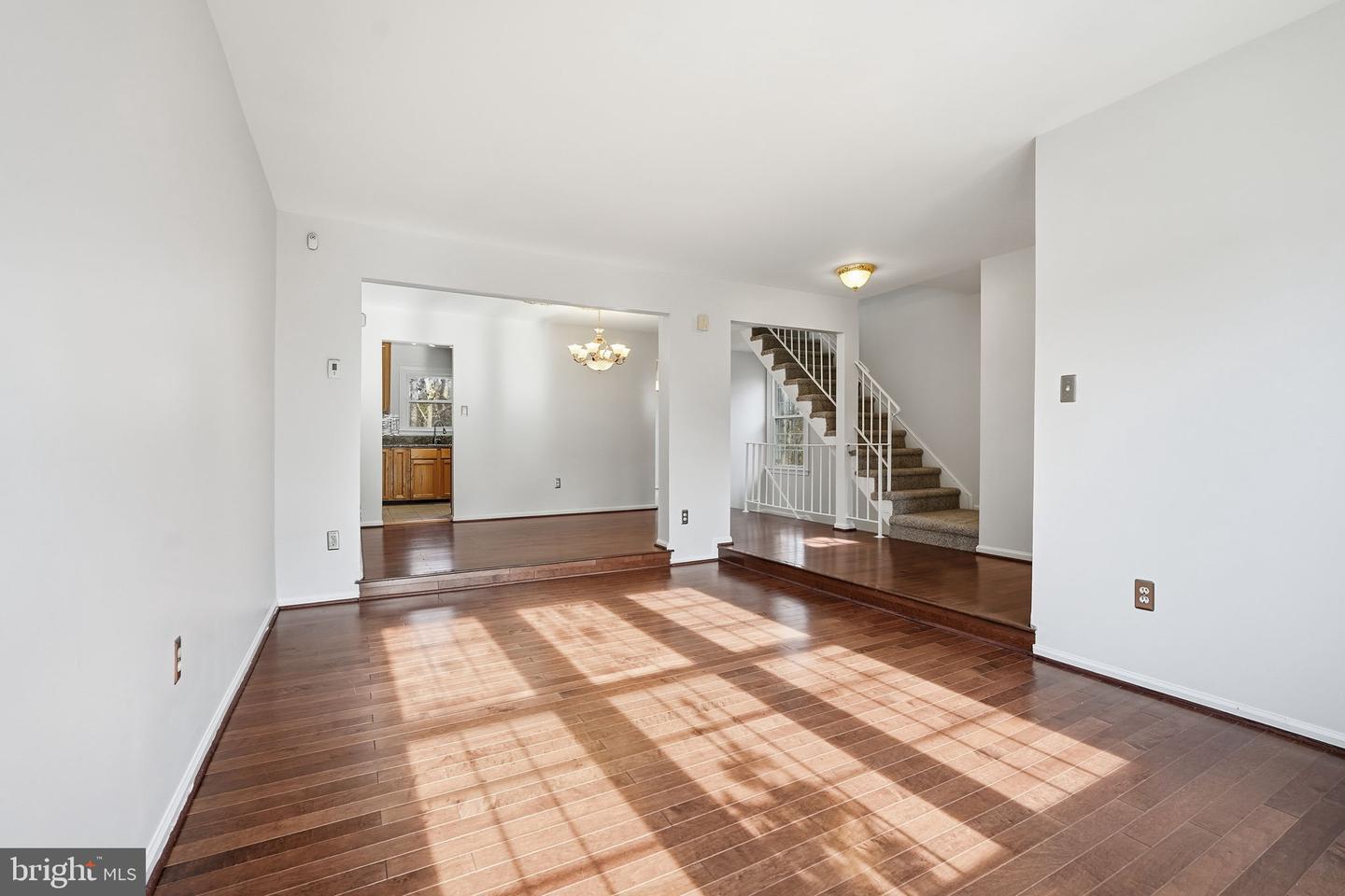 7900 FOREST PATH WAY, SPRINGFIELD, Virginia 22153, 3 Bedrooms Bedrooms, ,3 BathroomsBathrooms,Residential,For sale,7900 FOREST PATH WAY,VAFX2283086 MLS # VAFX2283086