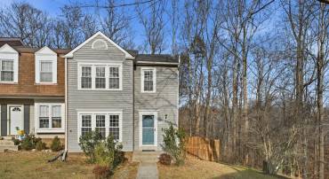 7900 FOREST PATH WAY, SPRINGFIELD, Virginia 22153, 3 Bedrooms Bedrooms, ,3 BathroomsBathrooms,Residential,For sale,7900 FOREST PATH WAY,VAFX2283086 MLS # VAFX2283086