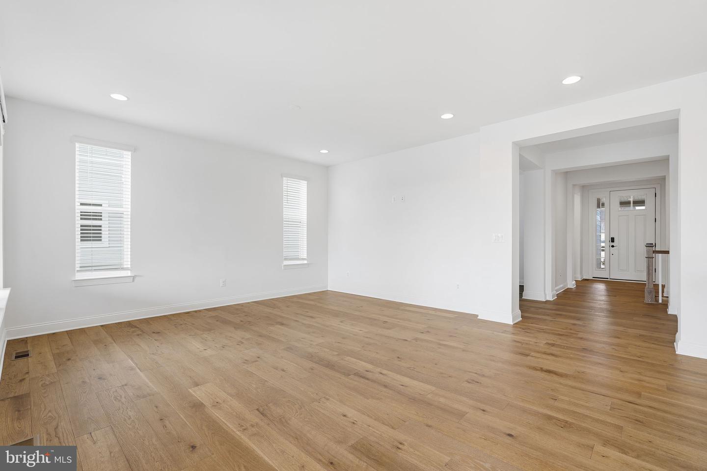 112 BETONY CT, LAKE FREDERICK, Virginia 22630, 3 Bedrooms Bedrooms, ,3 BathroomsBathrooms,Residential,For sale,112 BETONY CT,VAFV2038562 MLS # VAFV2038562