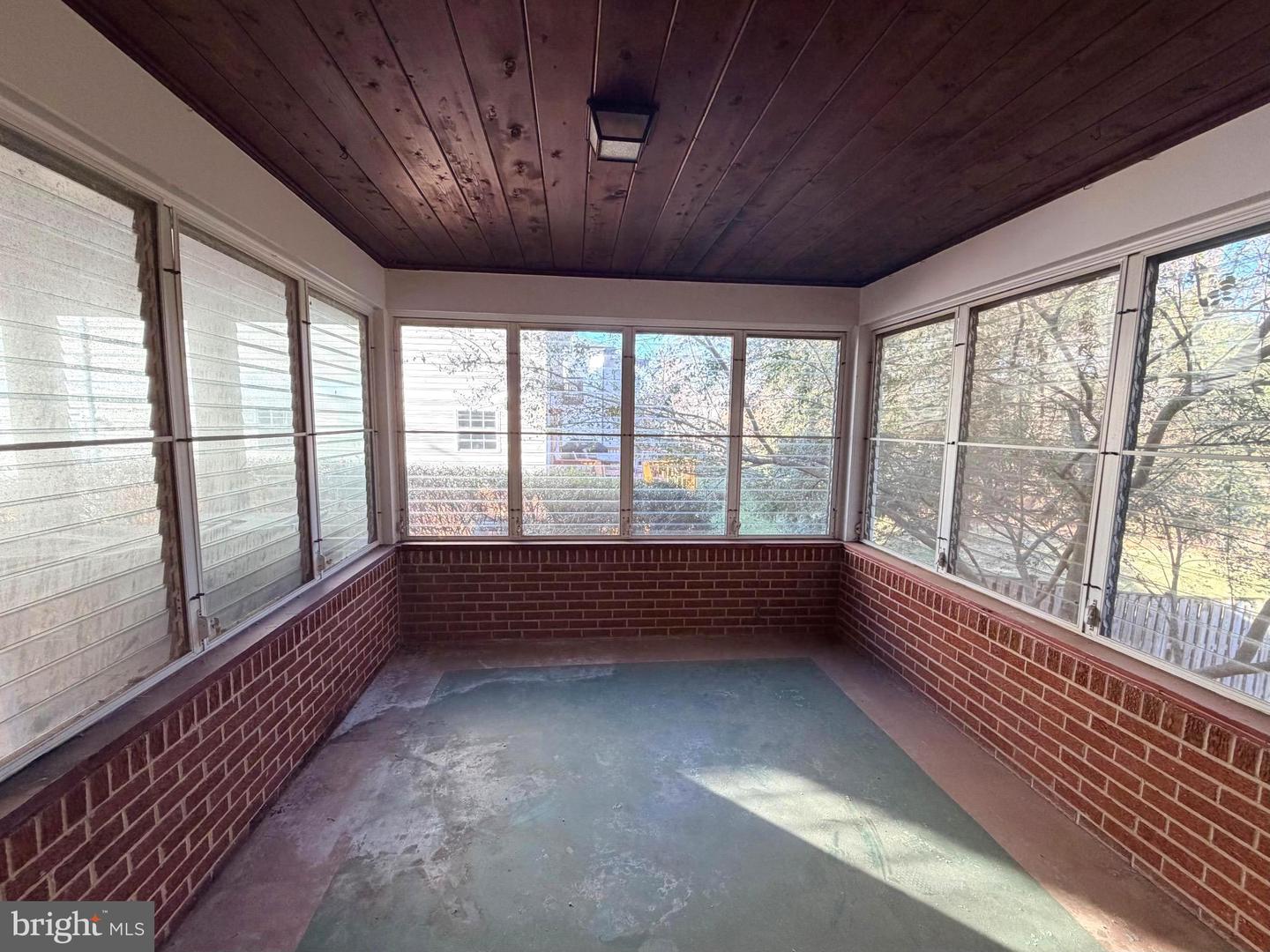 6426 NOBLE DR, MCLEAN, Virginia 22101, 4 Bedrooms Bedrooms, ,2 BathroomsBathrooms,Residential,For sale,6426 NOBLE DR,VAFX2283114 MLS # VAFX2283114