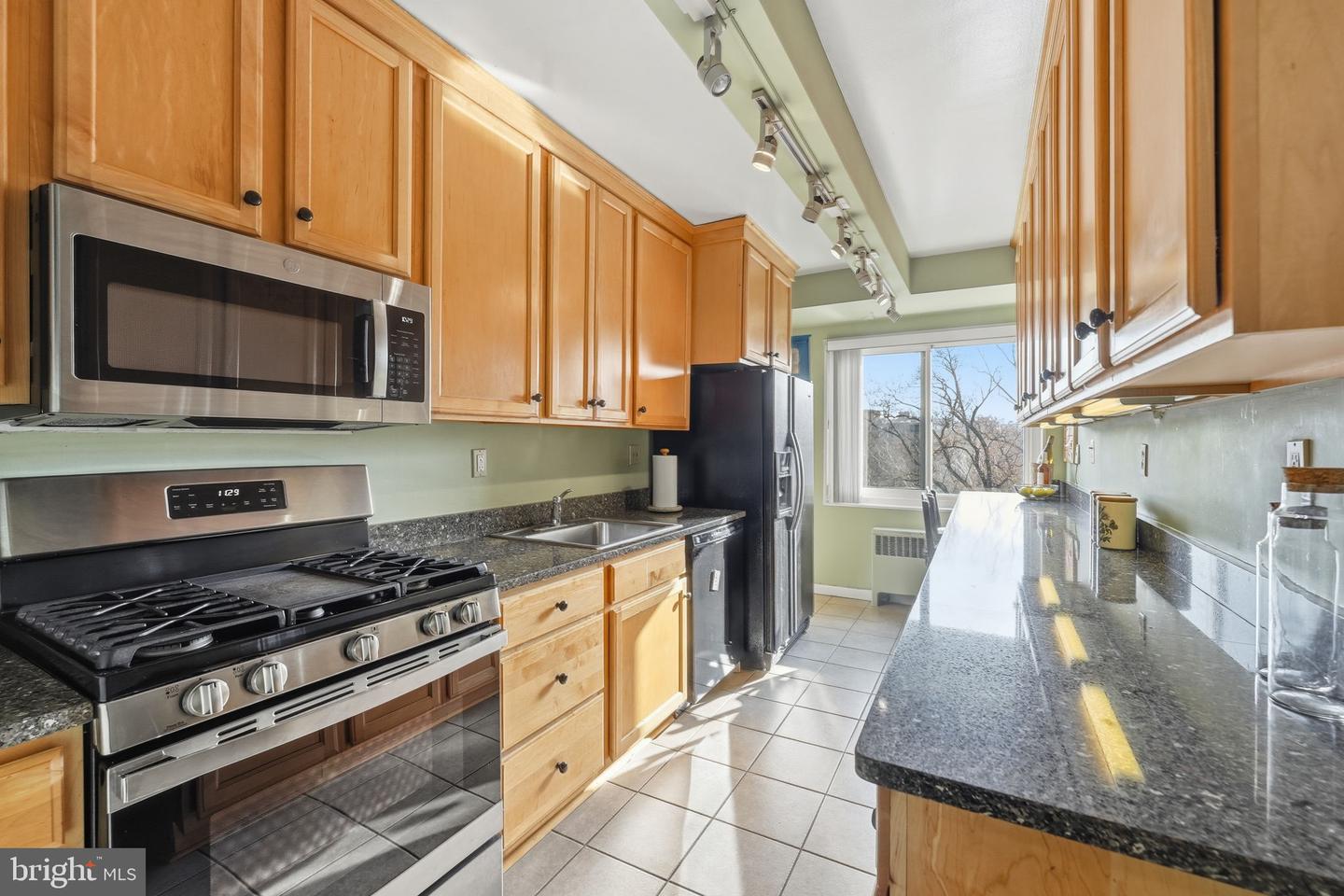 4201 CATHEDRAL AVE NW #905E, WASHINGTON, District Of Columbia 20016, 3 Bedrooms Bedrooms, 5 Rooms Rooms,2 BathroomsBathrooms,Residential,For sale,4201 CATHEDRAL AVE NW #905E,DCDC2235628 MLS # DCDC2235628