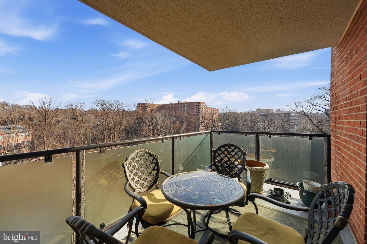 4201 CATHEDRAL AVE NW #905E, WASHINGTON, District Of Columbia 20016, 3 Bedrooms Bedrooms, 5 Rooms Rooms,2 BathroomsBathrooms,Residential,For sale,4201 CATHEDRAL AVE NW #905E,DCDC2235628 MLS # DCDC2235628