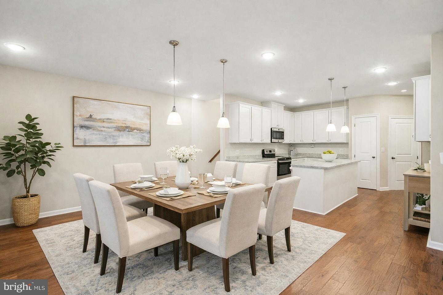 13933 HOLLOW WIND WAY #101, WOODBRIDGE, Virginia 22191, 3 Bedrooms Bedrooms, 6 Rooms Rooms,2 BathroomsBathrooms,Residential,For sale,13933 HOLLOW WIND WAY #101,VAPW2109458 MLS # VAPW2109458