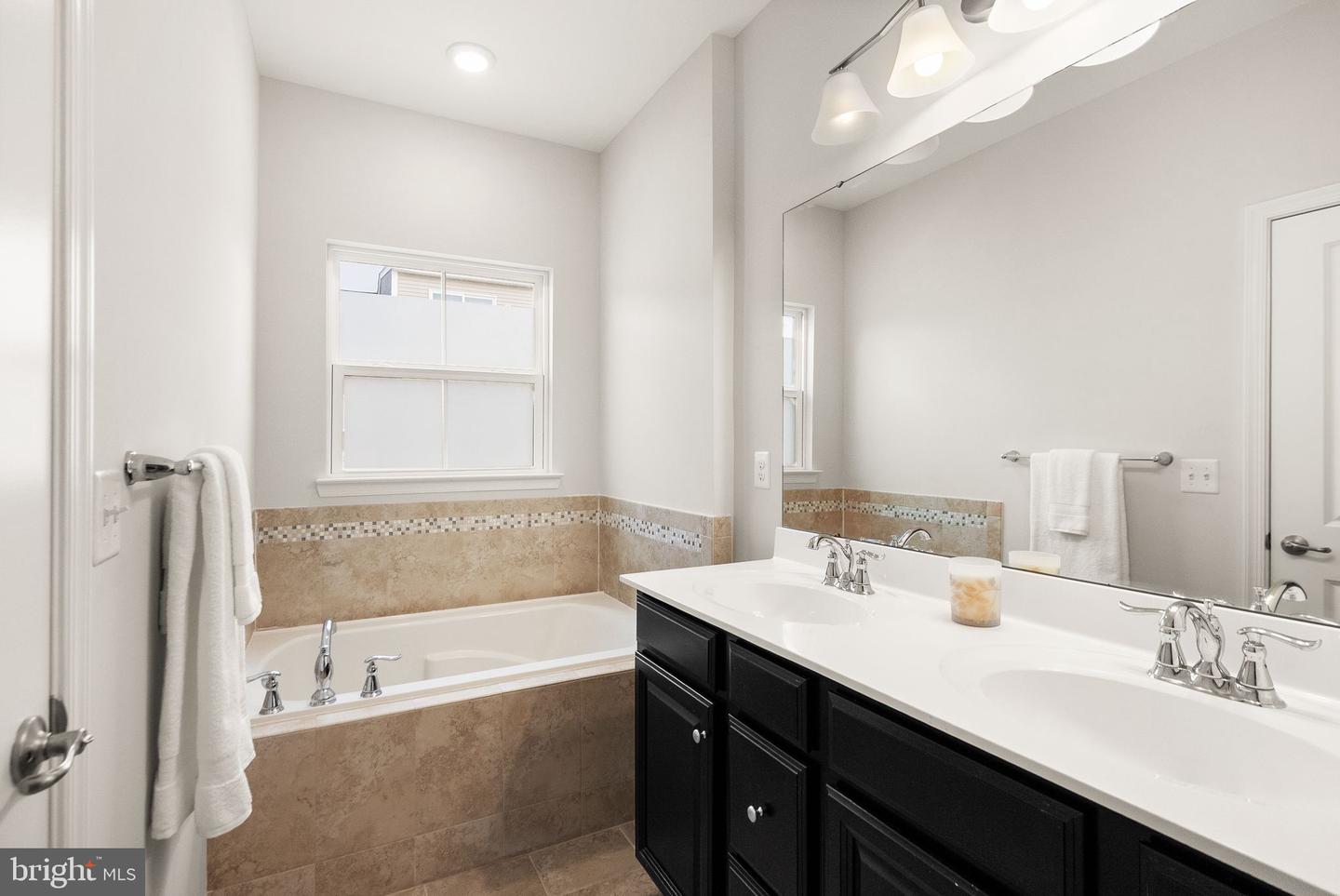 41688 MCMONAGLE SQ, ALDIE, Virginia 20105, 3 Bedrooms Bedrooms, ,2 BathroomsBathrooms,Residential,For sale,41688 MCMONAGLE SQ,VALO2112644 MLS # VALO2112644